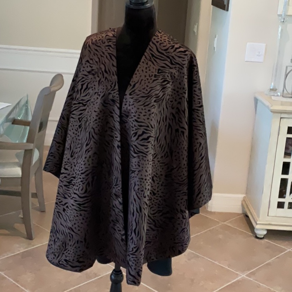 Ilana Wolf shawl, brown/black, one size